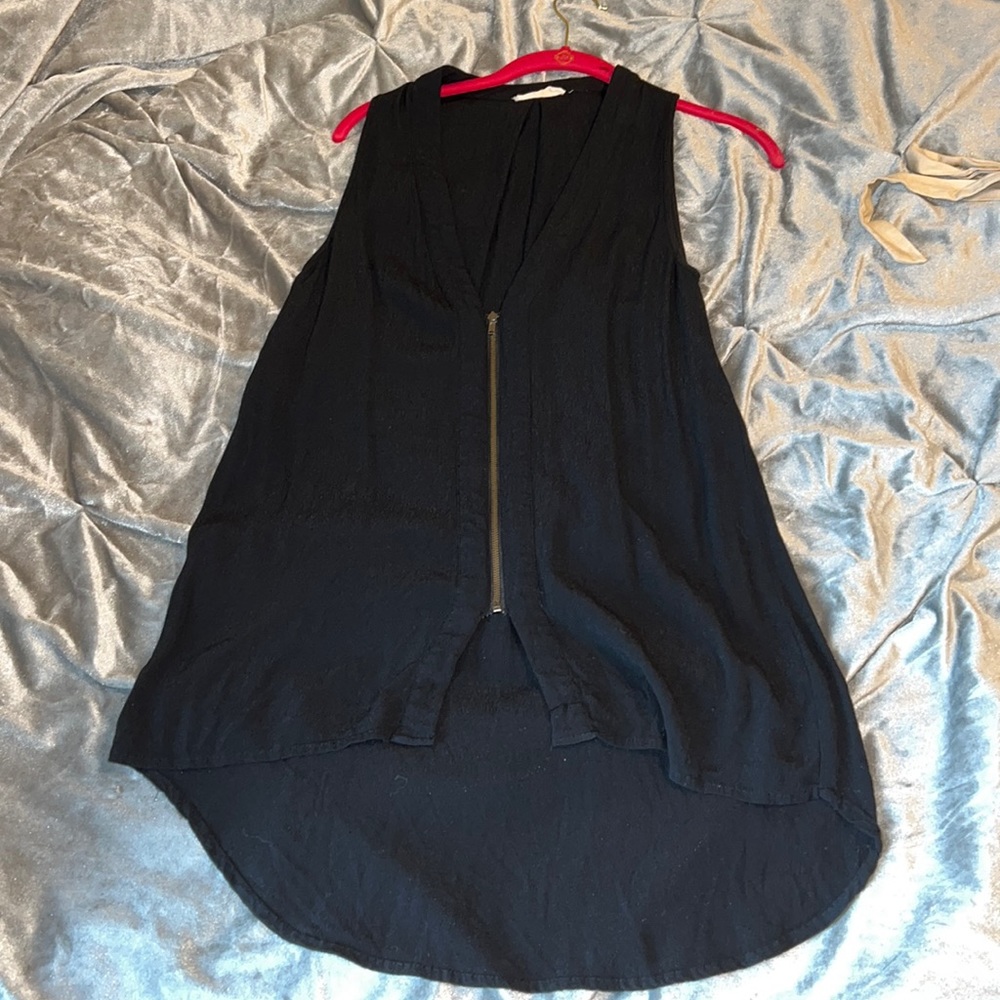 Black zipper blouse